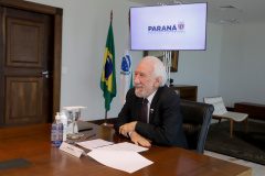 Governador em exercício, Darci Piana, durante reunião com a Ocepar  -  Curitiba, 22/07/2021  -  Foto: Ari Dias/AEN