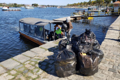 Portos do Paraná promove ação de limpeza de manguezal: Nesta sexta-feira (30), 115 quilos de lixo foram recolhidos do manguezal, na Ilha do Teixeira, em Paranaguá. Foto  Pierpaolo Nota/ Portos do Paraná.