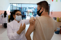 Paraná ultrapassa marca de 10 milhões de doses aplicadas contra a Covid-19. Foto: Ari Dias/AEN