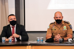 Envolvidos em tentativa de latrocínio de policial militar são localizados em operação conjunta na Capital . Na foto, coletiva de imprensa  -  Curitiba, 21 de setembro de 2021.  -  Foto: Soldado Amanda Morais