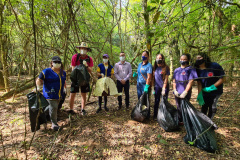 Sanepar, Secretaria Municipal de Meio Ambiente, Rotary Club Campos Gerais e alunos do Instituto de Educação Estadual Professor César Prieto Martinez formaram um mutirão, na terça-feira (28), para a limpeza do Arroio da Ronda, em Ponta Grossa. -  Ponta Grossa, 29/09/2021  -  Foto: Sanepar