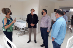 Os Hospitais Zona Norte e Zona Sul de Londrina serão gerenciados pela Fundação Estatal de Atenção em Saúde (Funeas), vinculada à Secretaria de Estado da Saúde, a partir de agora. Com o novo modelo, a expectativa é ampliar serviços para os demais municípios que integram a Região Norte, otimizando as estruturas e melhorando a capacidade de cobertura assistencial no Estado.  -  Londrina, 01/10/2021 -  Foto: SESA