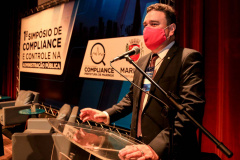 Paraná está entre os que mais aderiram ao Programa Nacional de Prevenção à Corrupção. O bom desempenho do Paraná foi anunciado pelo controlador-geral do Estado, Raul Siqueira, em Maringá, onde participou do 1º Simpósio de Compliance e Controle na Administração Pública promovido pela prefeitura. - Maringá, 07/10/2021  -  Foto: Aldemir de Moraes - Prefeitura de Maringá