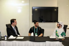 Governador e empresários paranaenses se reúnem com investidores em Dubai. Foto: Governo do Paraná