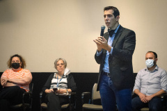 Começou nesta terça-feira (19), em Foz do Iguaçu, o Seminário de Formação sobre o Novo Ensino Médio, uma série de eventos de formação destinados a professores do ensino médio da rede estadual de ensino do Paraná. Serão oito encontros presenciais, até 3 de dezembro, para aprofundamento na proposta pedagógica do Novo Ensino Médio, que será implementado a partir de 2022. - Foz do Iguaçu, 21/10/2021 - Foto: SEED