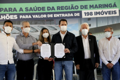 Famílias que estão em busca de uma casa própria em Maringá passaram a contar com um importante incentivo para concretizarem o sonho. O governador Carlos Massa Ratinho Junior liberou nesta quinta-feira (21), um aporte de aproximadamente R$ 3 milhões para custear parte do financiamento de 198 novos imóveis que serão construídos em dois empreendimentos na cidade, na região Noroeste do Paraná.Gilson Abreu/AEN