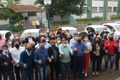 O Governo do Estado entregou 22 carros para os nove municípios da abrangência da 6ª Regional de Saúde de União da Vitória neste sábado (23). Esta é a quinta entrega dos 1.211 veículos adquiridos para reforço da Estratégia da Saúde da Família (ESF), em um investimento de mais de R$ 41,7 milhões exclusivos do Tesouro do Estado.
Foto: Américo Antonio/SESA