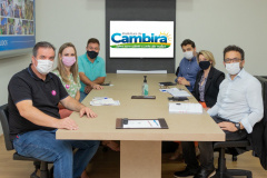 CAMBIRA - O diretor-presidente da Fomento Paraná, Heraldo Neves, e os assessores Jonny Stica e Emilia Belinati, em reuniões com prefeitos dessas 7 cidades durante rodada de prospecção de parcerias pelo norte do estado. - Curitiba, 29/10/2021 - Foto: Fomento Paraná