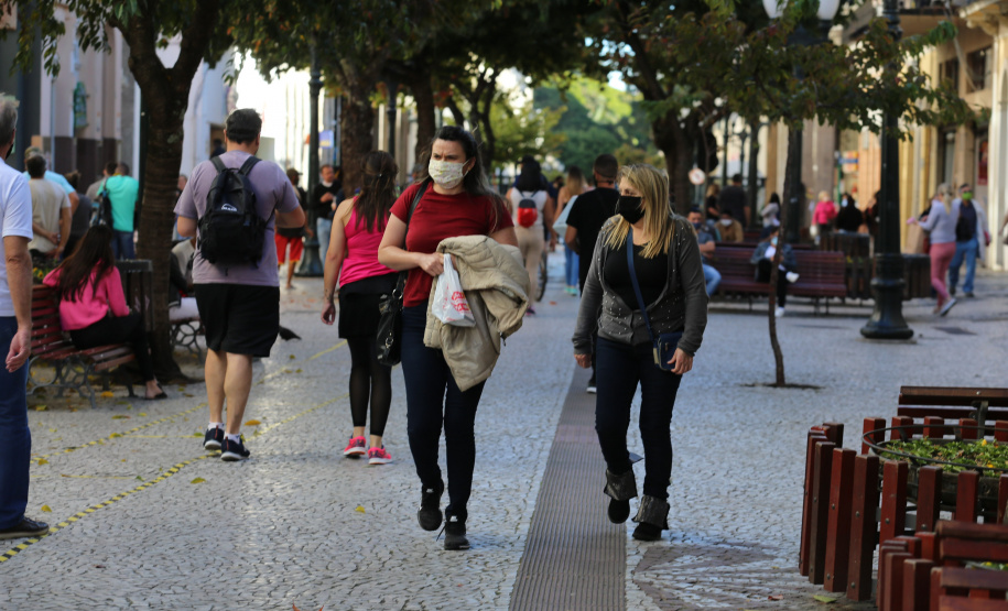 Uso de máscaras ajuda na prevenção de síndromes respiratórias, reforça Saúde