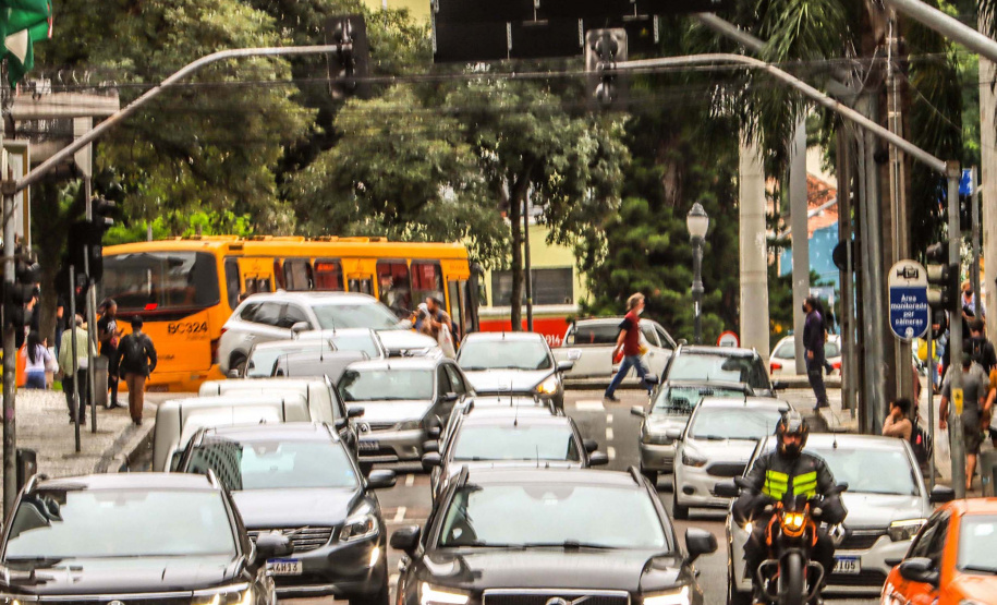 IPVA 2025 de veículos com final de placa 1 e 2 vence nesta segunda-feira; veja como pagar