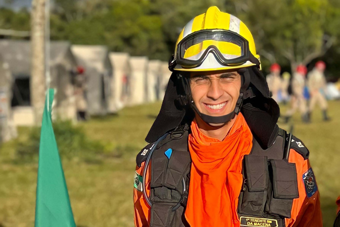 Paraná firefighter will help fight fires in Canada