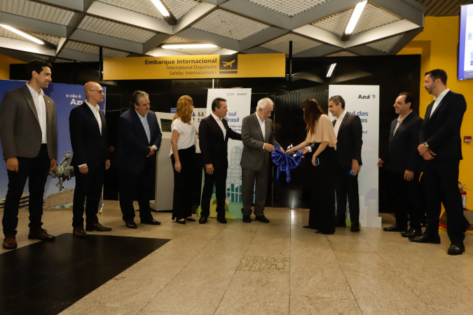 Paraná tiene otro vuelo internacional: Azul inicia el tramo Curitiba-Montevideo